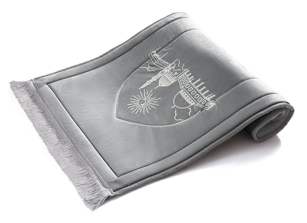 Menarat Al-Islam Embroidery Prayer Mat